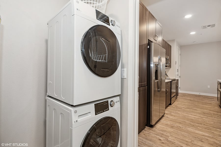 Furnished Finder property 858051_1 photo 7