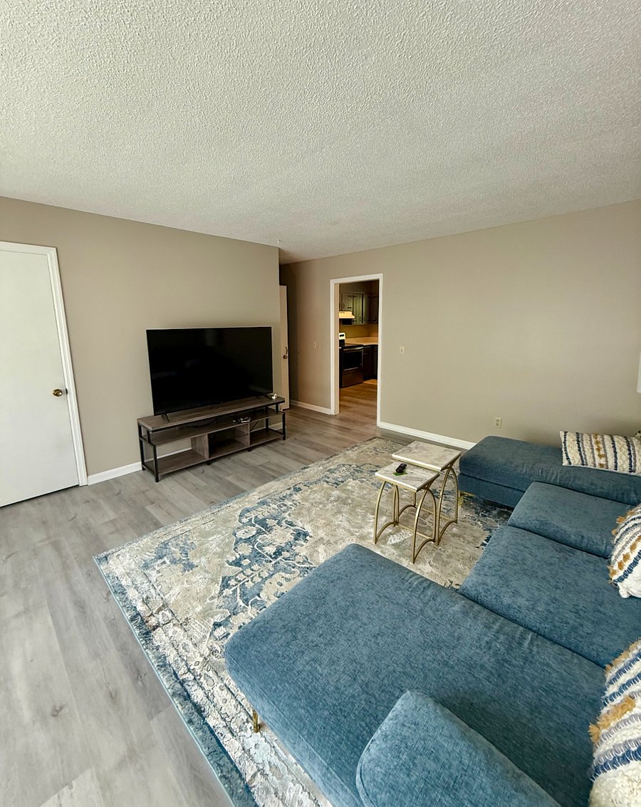 Furnished Finder property 858090_1 photo 3