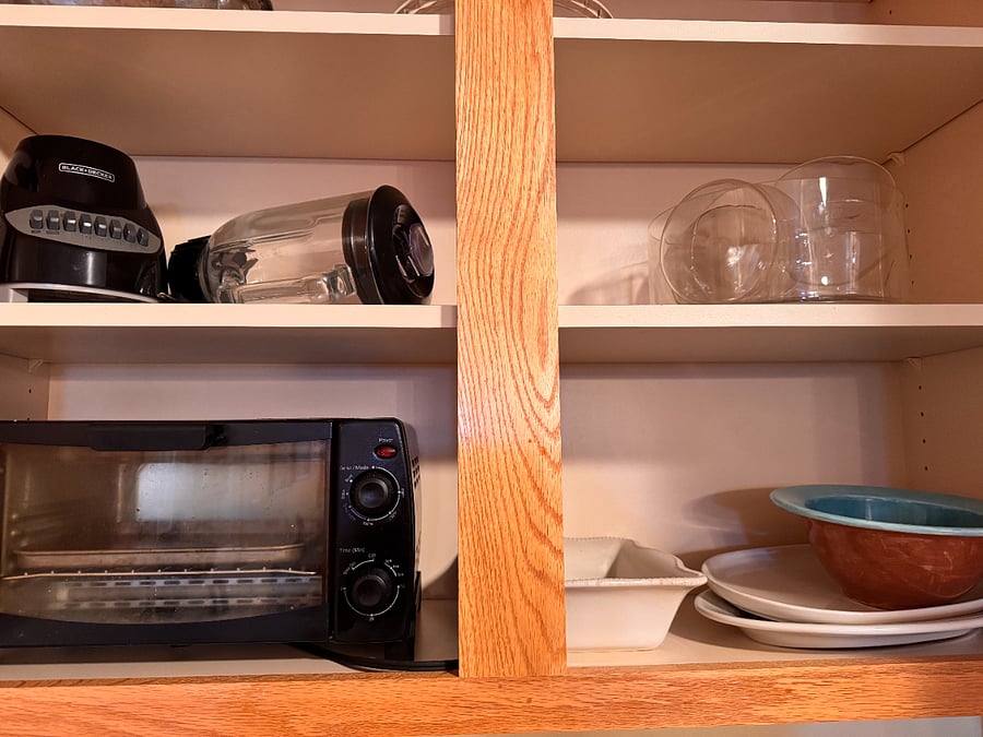 Toaster, Blender, Salad Bowl Set, and all your kitchen requirements.