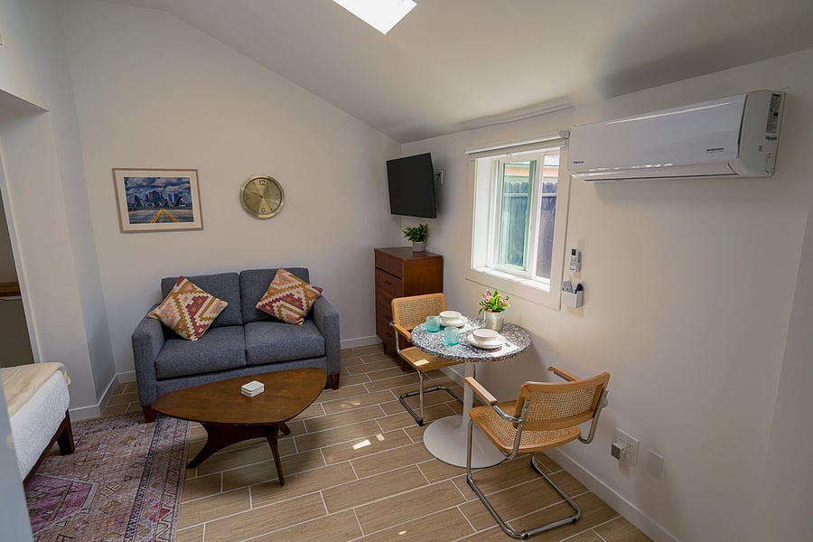 Furnished Finder property 858126_1 photo 25