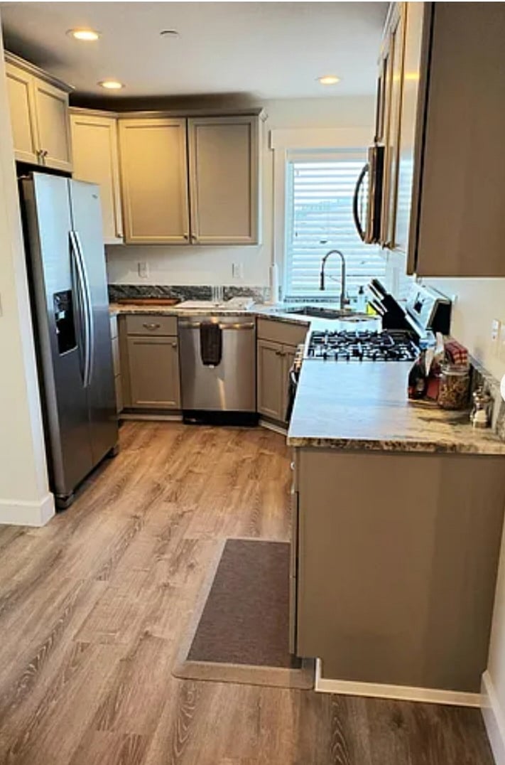 Furnished Finder property 858130_1 photo 5