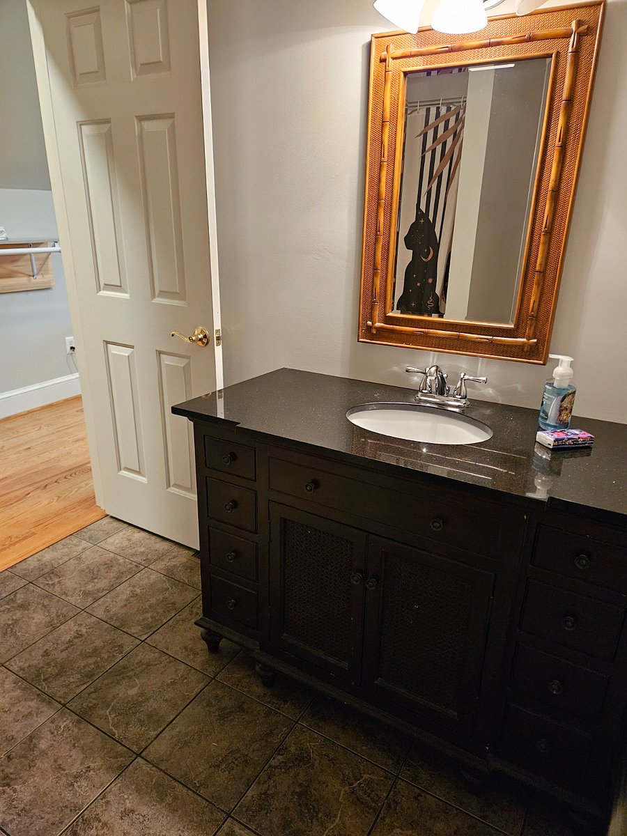 Furnished Finder property 858140_1 photo 9