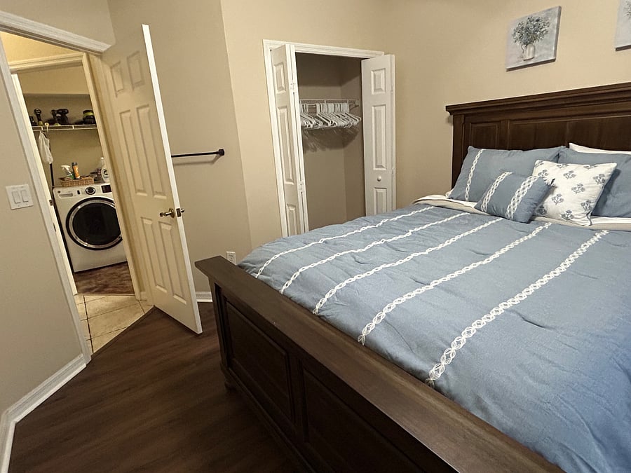 Furnished Finder property 858169_1 photo 3