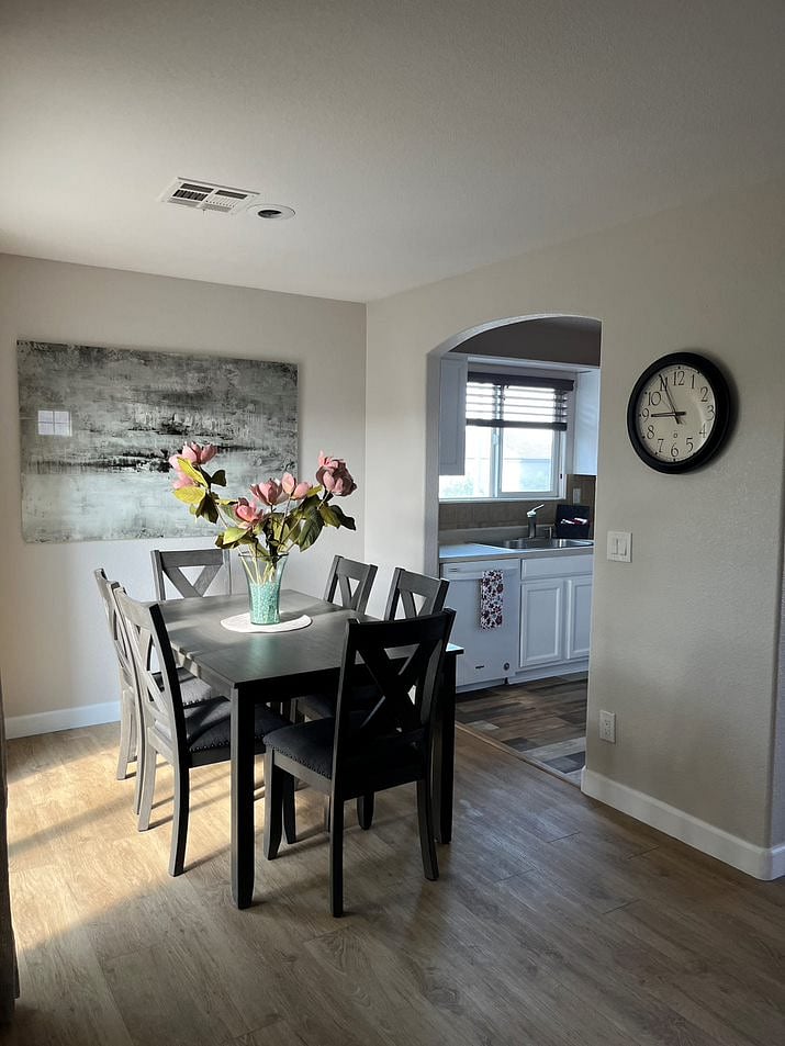 Furnished Finder property 858216_1 photo 6