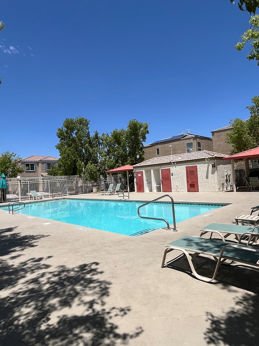 Furnished Finder property 858216_1 photo 24