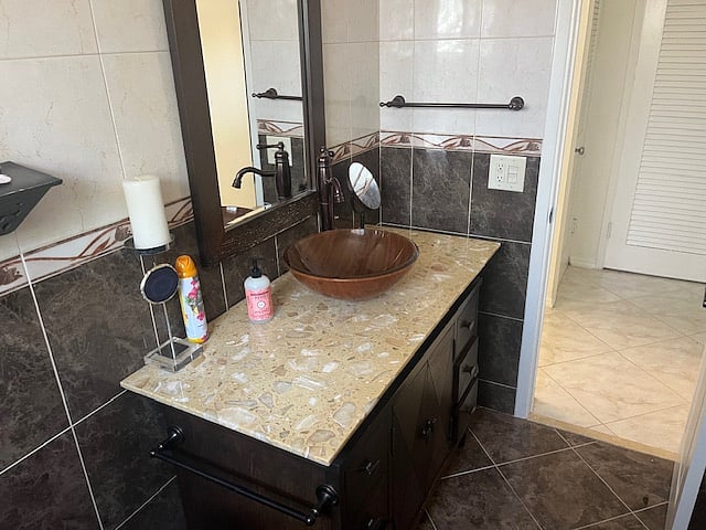 Furnished Finder property 858221_1 photo 13