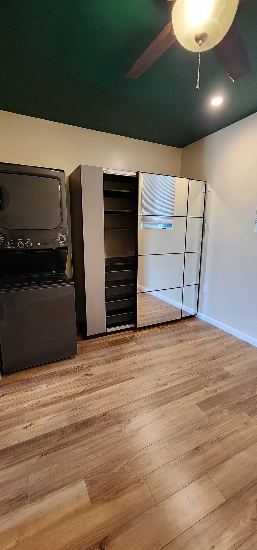 Furnished Finder property 858263_1 photo 2