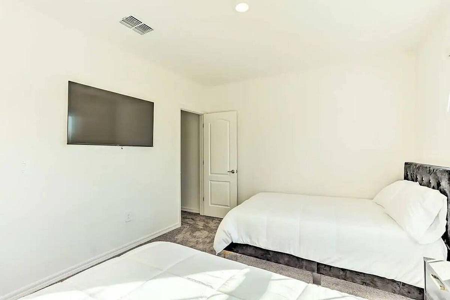Furnished Finder property 858500_1 photo 23