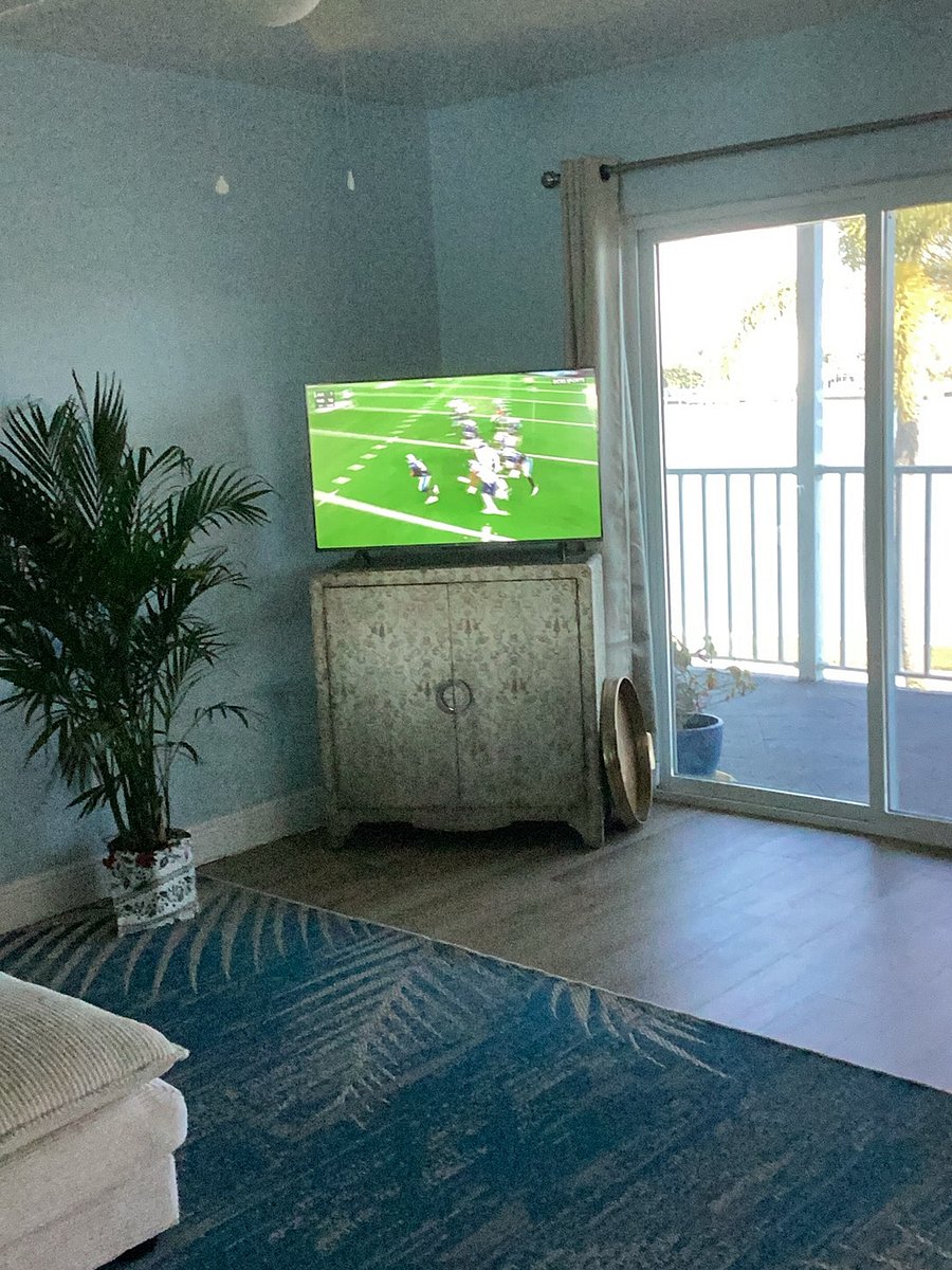 Furnished Finder property 858502_1 photo 3
