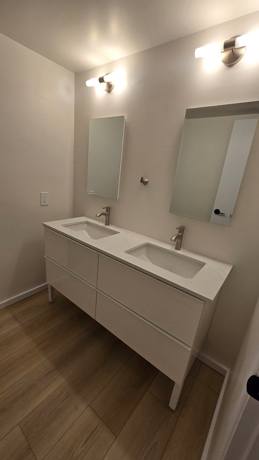 Furnished Finder property 858533_1 photo 16