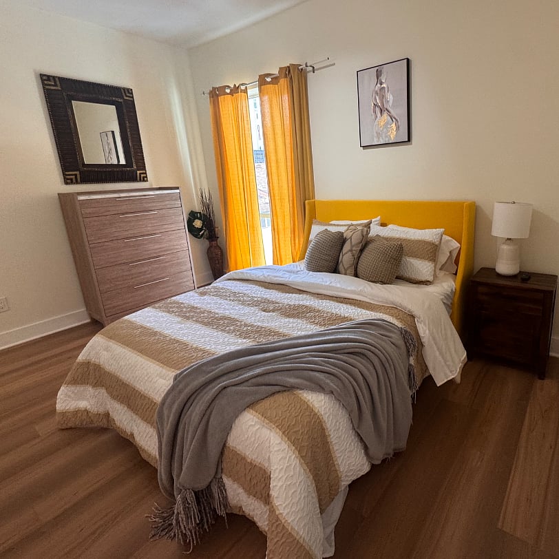 Furnished Finder property 858553_2 photo 3