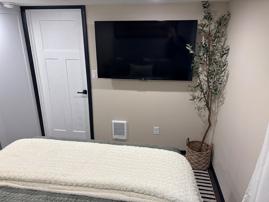Furnished Finder property 858554_1 photo 12
