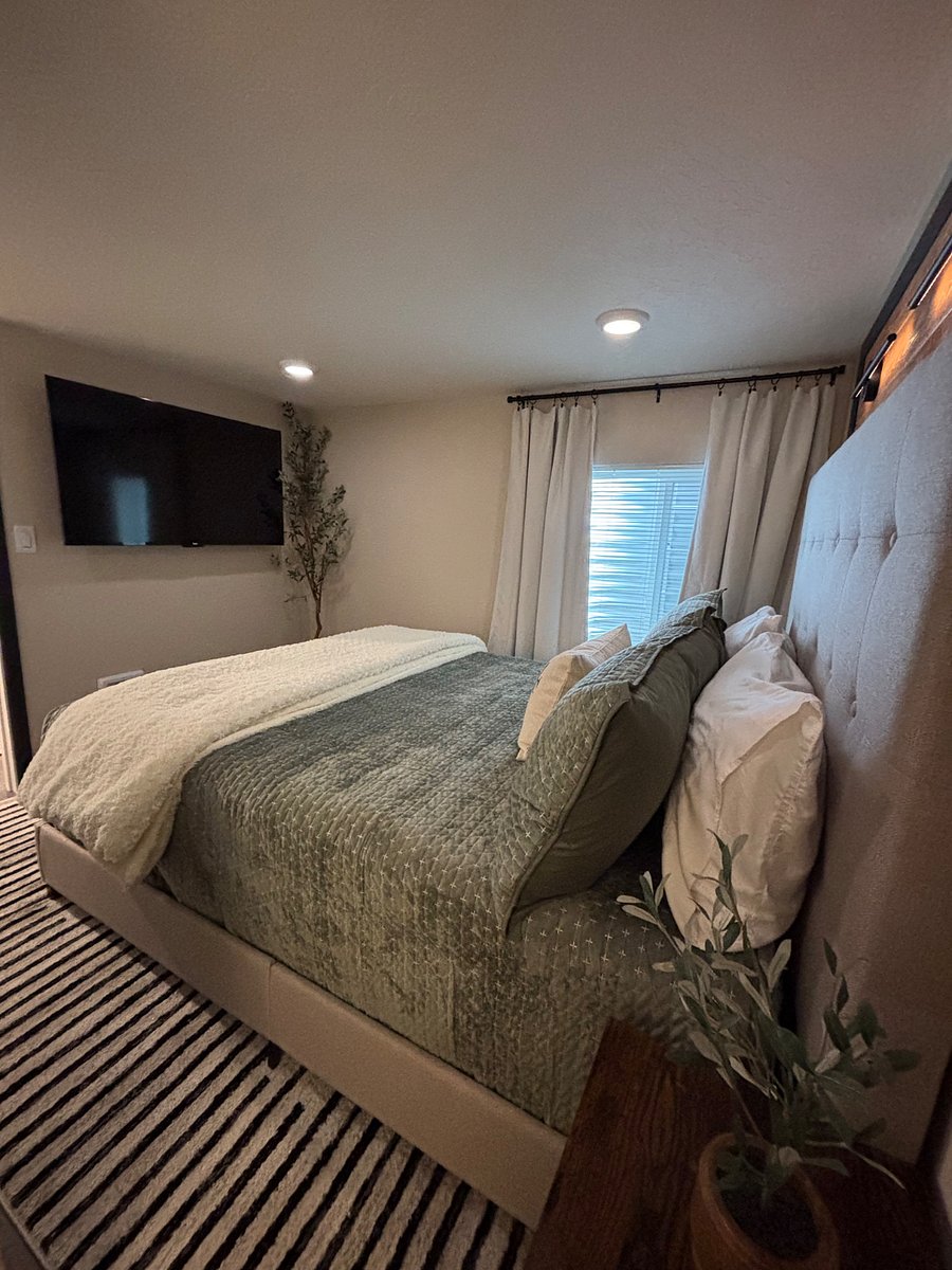 Furnished Finder property 858554_1 photo 18