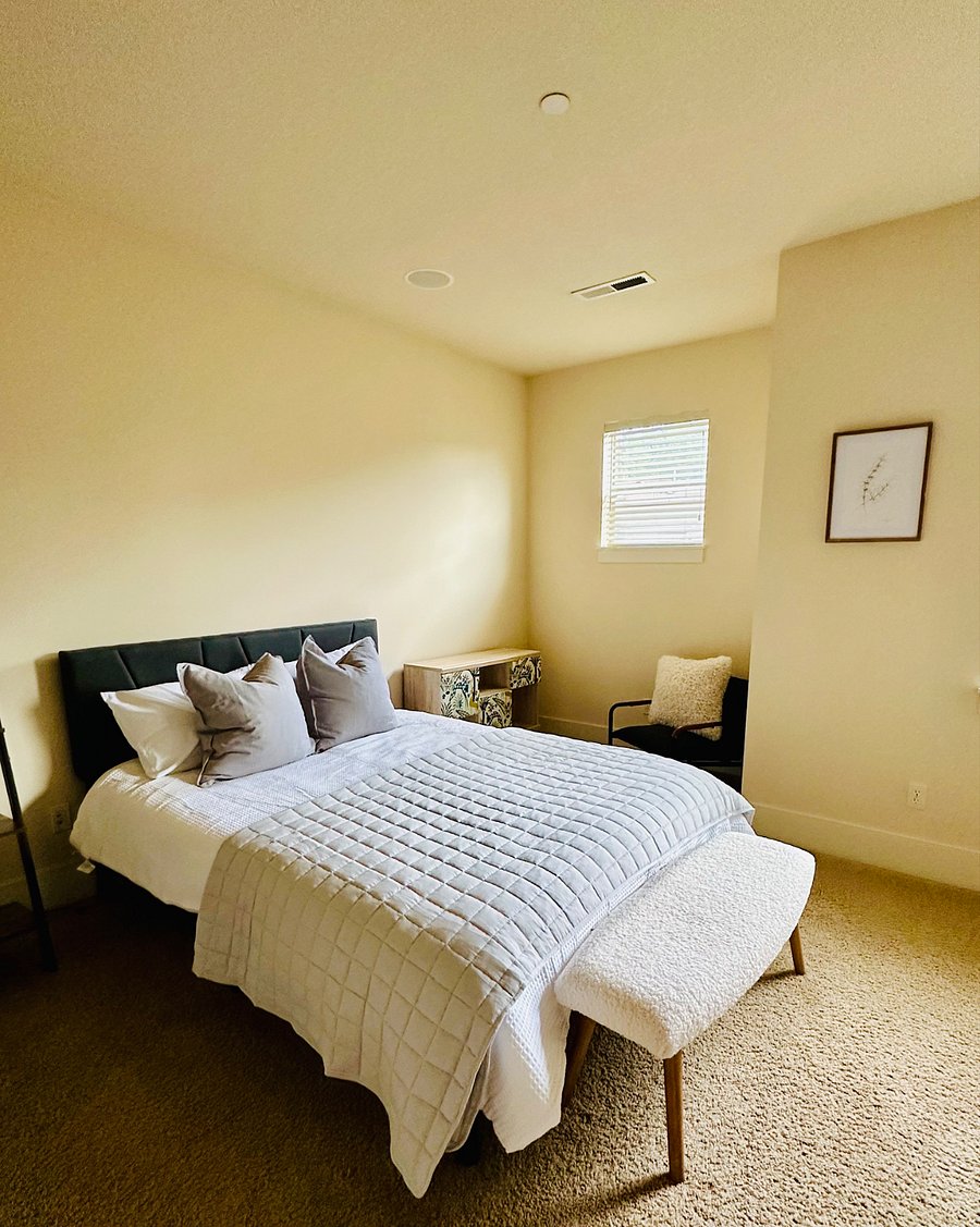 Furnished Finder property 858569_1 photo 11
