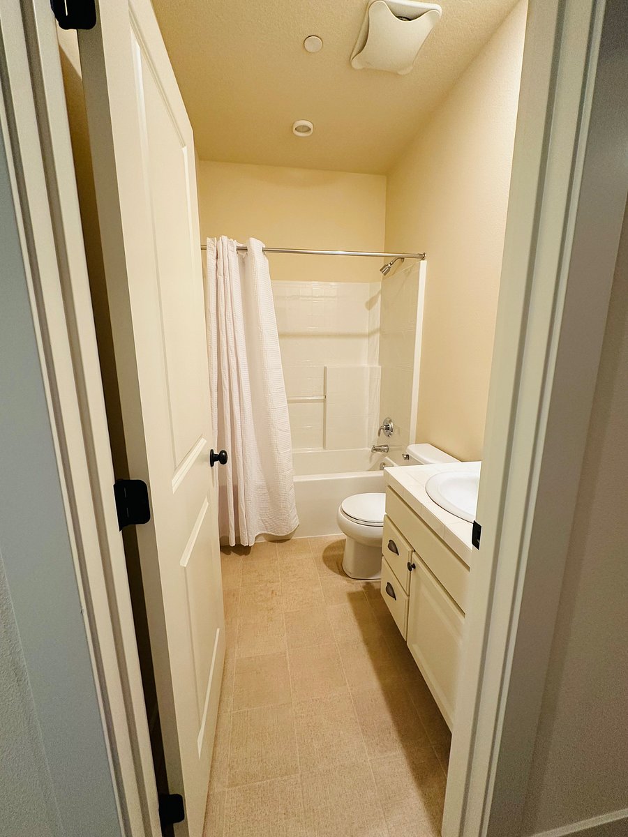 Furnished Finder property 858569_1 photo 17