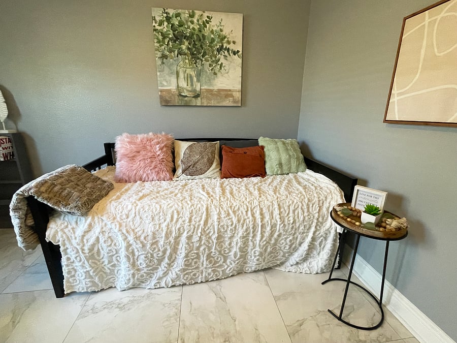 Twin bed in the office