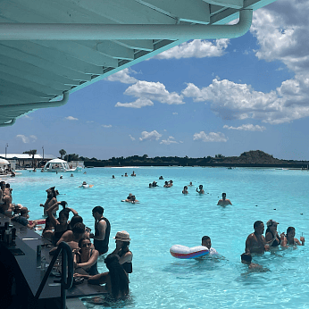Swim up bar at the lagoon