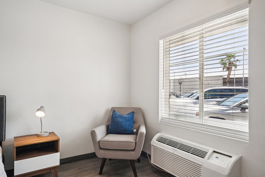 Furnished Finder property 858656_1 photo 11