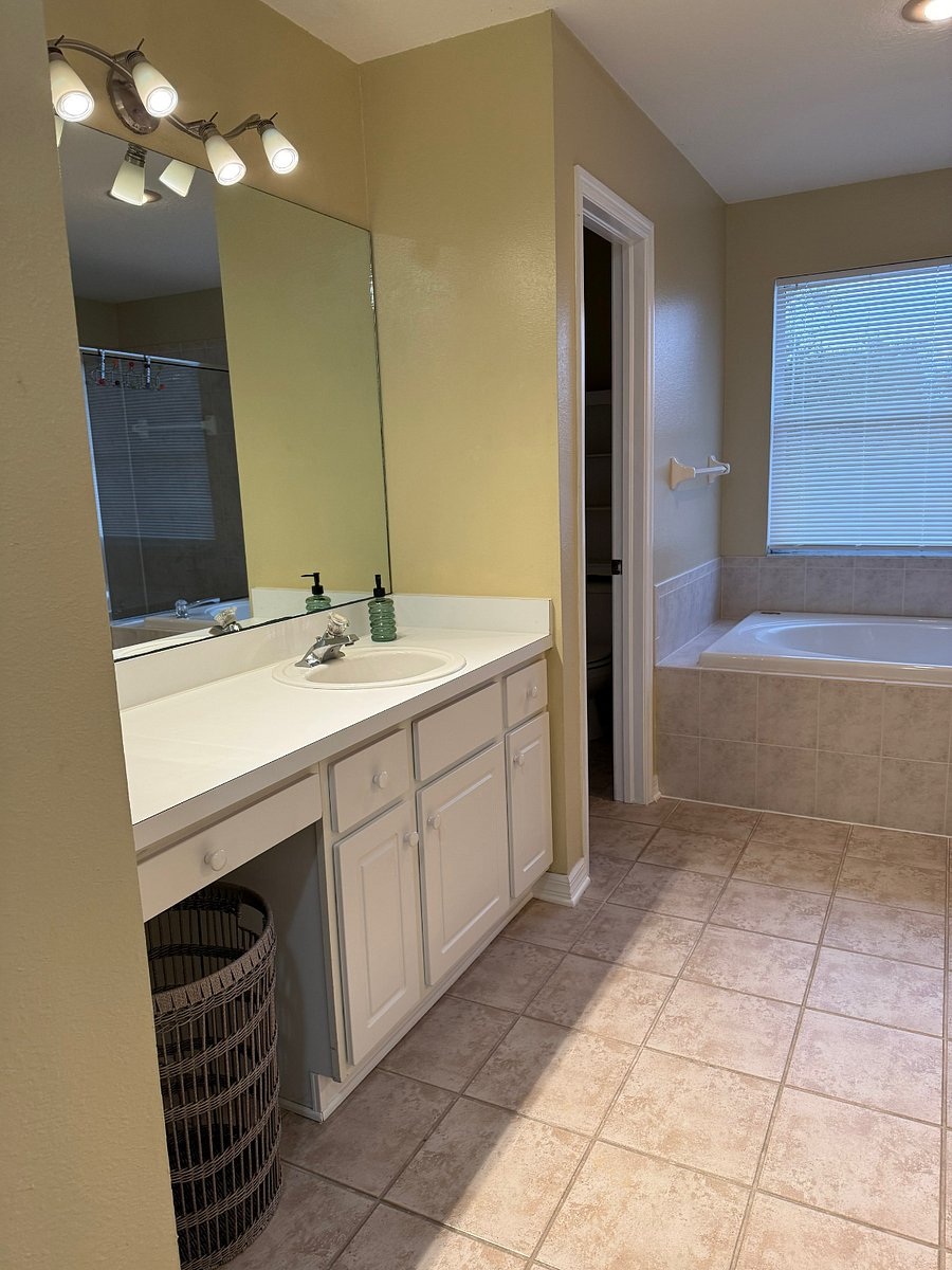 Furnished Finder property 858660_1 photo 5