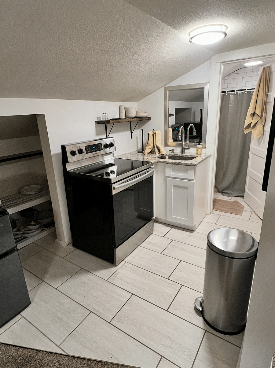 Furnished Finder property 858706_2 photo 13