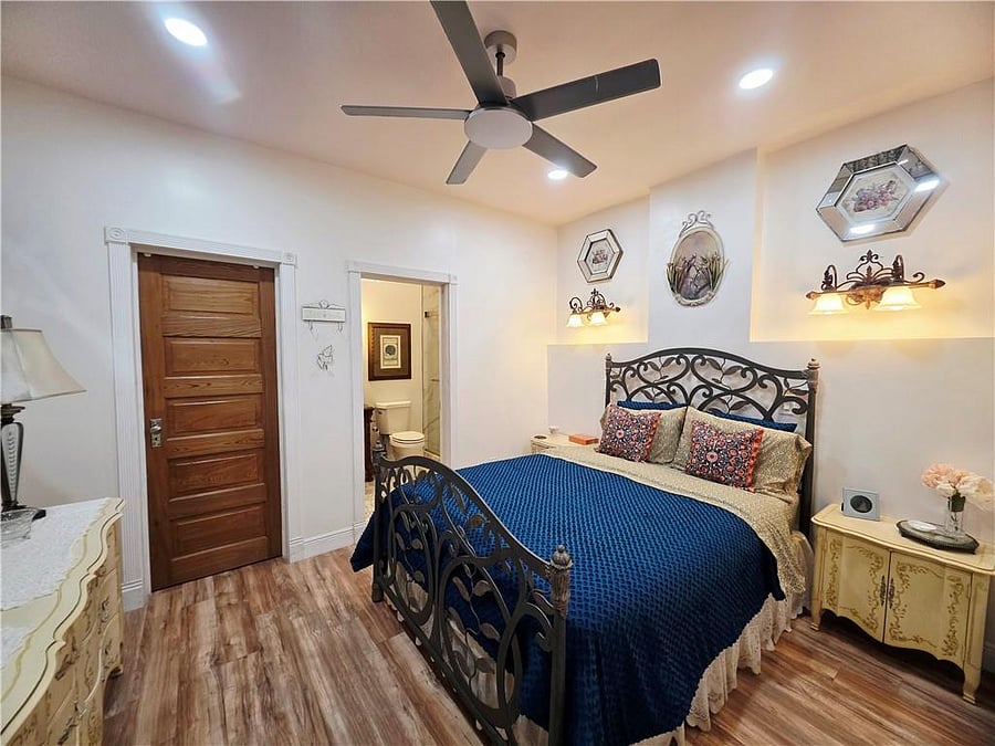 Furnished Finder property 858710_1 photo 14