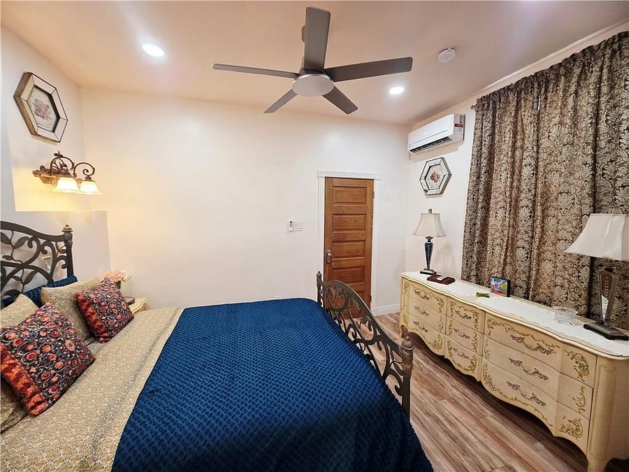 Furnished Finder property 858710_1 photo 15