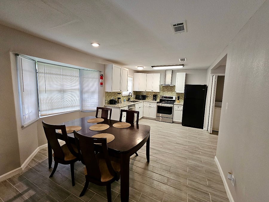 Kitchen 4