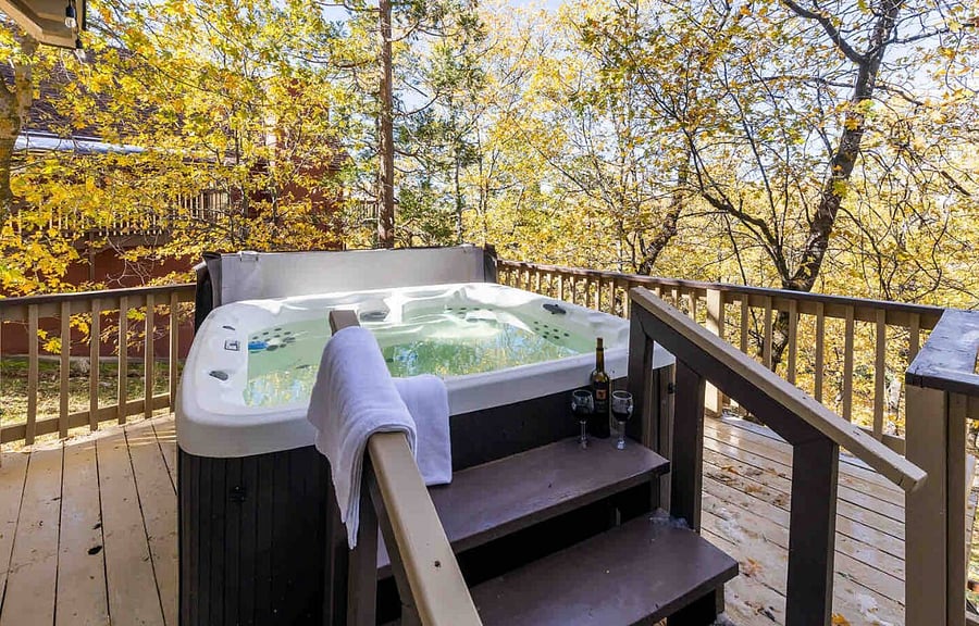 Warm up on those chilly nights in the hot tub - view the forest and perfect for star gazing