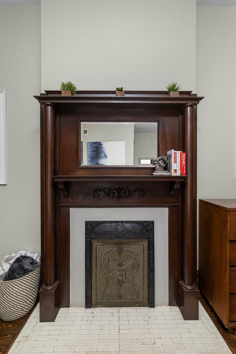 Decorative fireplace