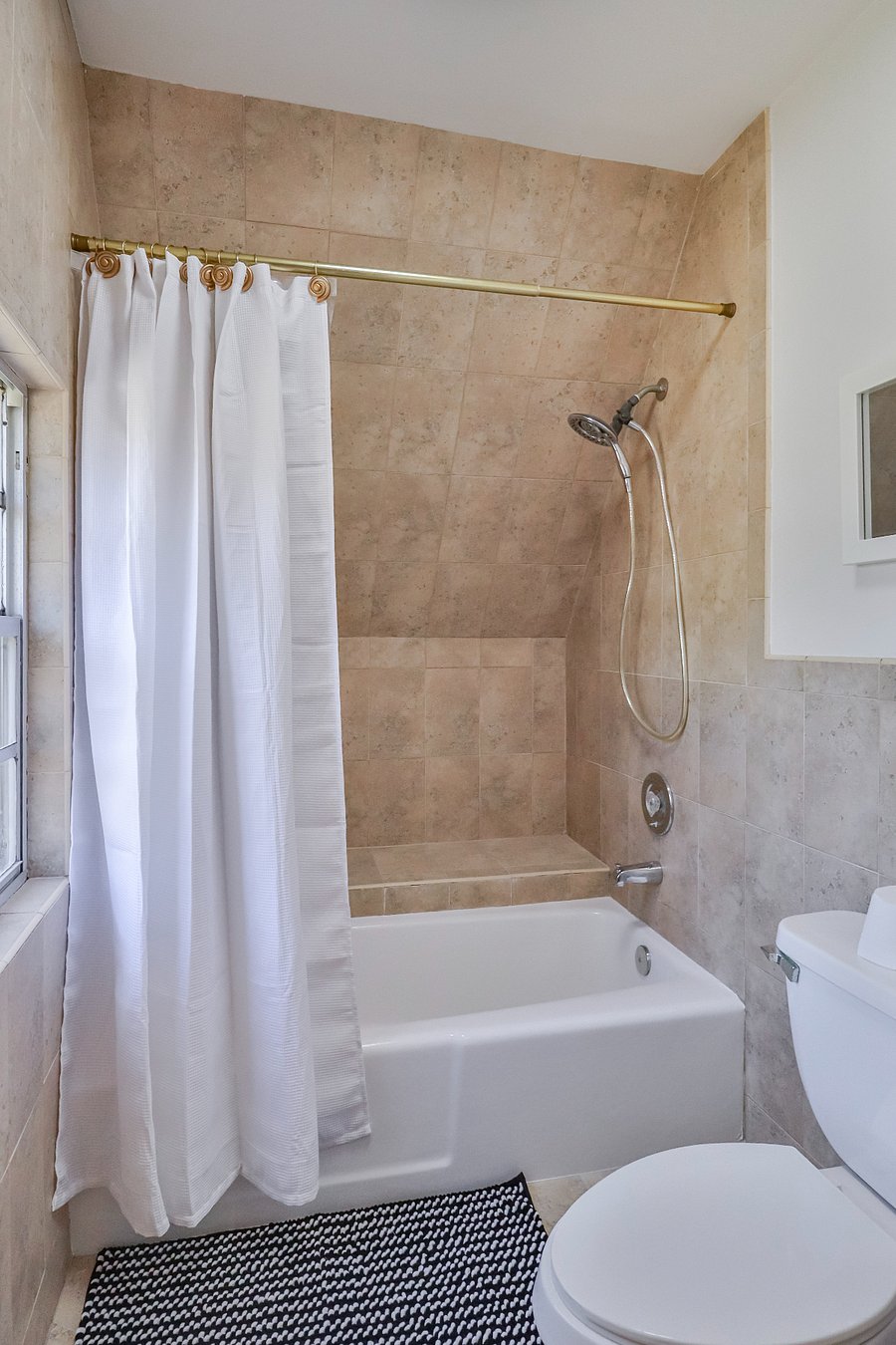 Furnished Finder property 858746_1 photo 19