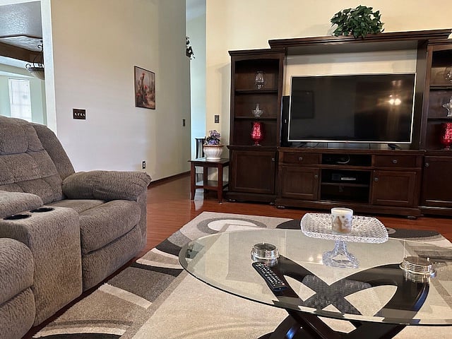 Furnished Finder property 858753_2 photo 11