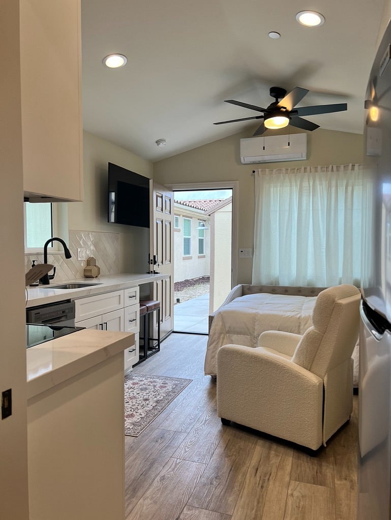 Furnished Finder property 858766_1 photo 6