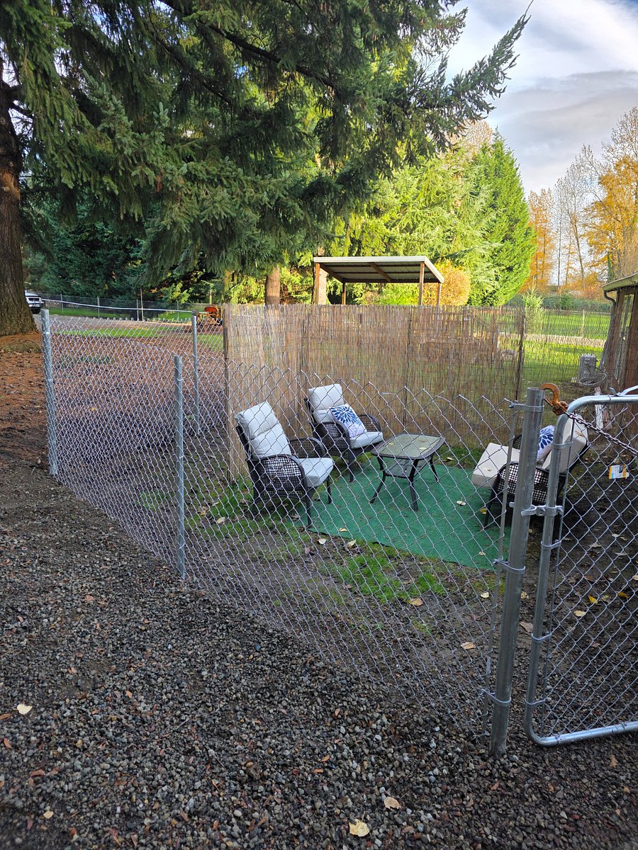 Fenced private yard