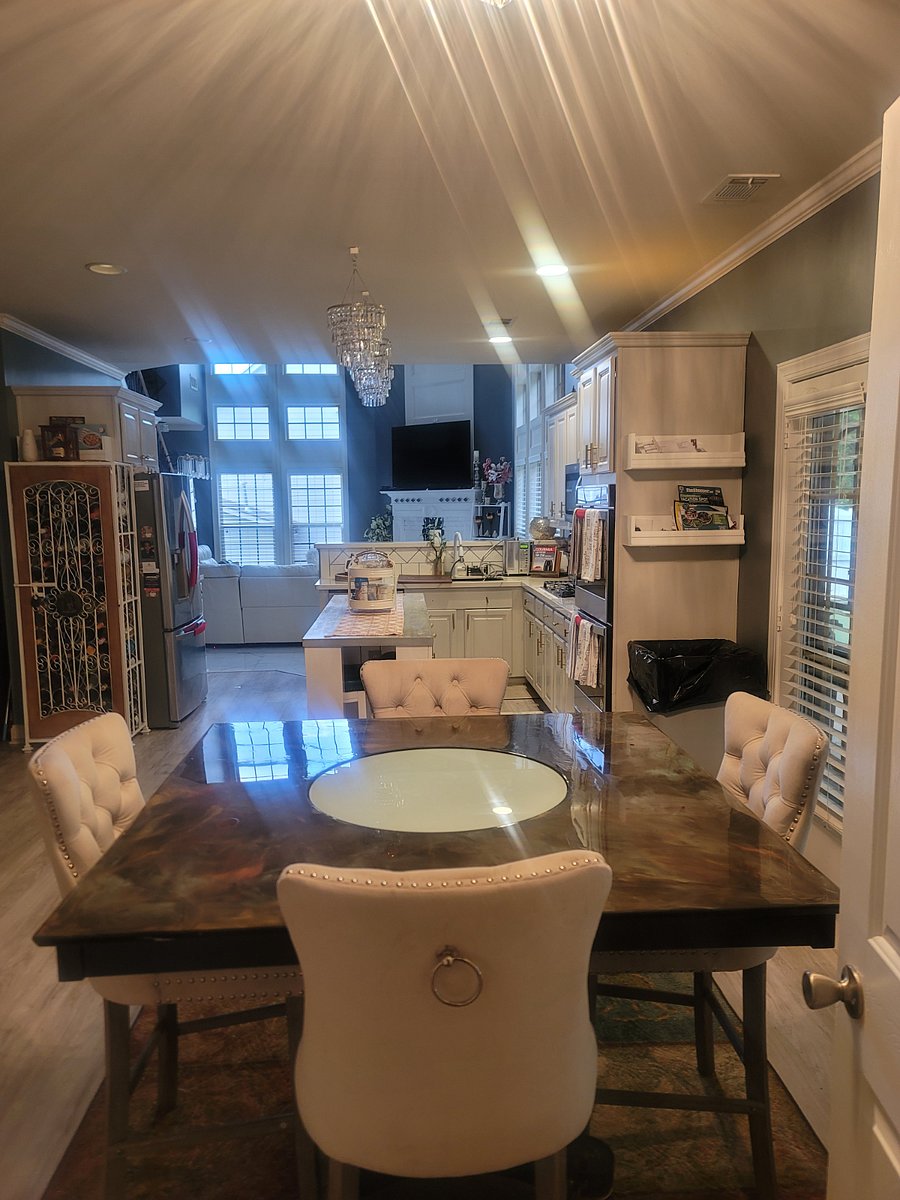 Eat-in area