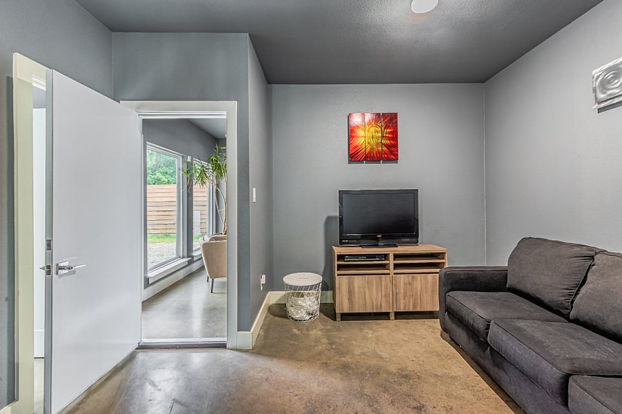 Furnished Finder property 858866_1 photo 1