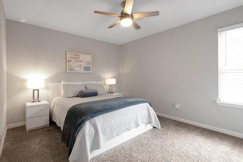 Bedroom2.- Rest deeply on premium Tempur-Pedic mattresses.