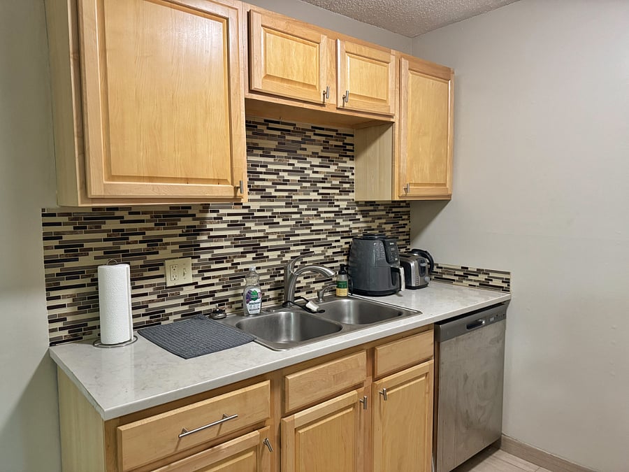 Furnished Finder property 858975_1 photo 18