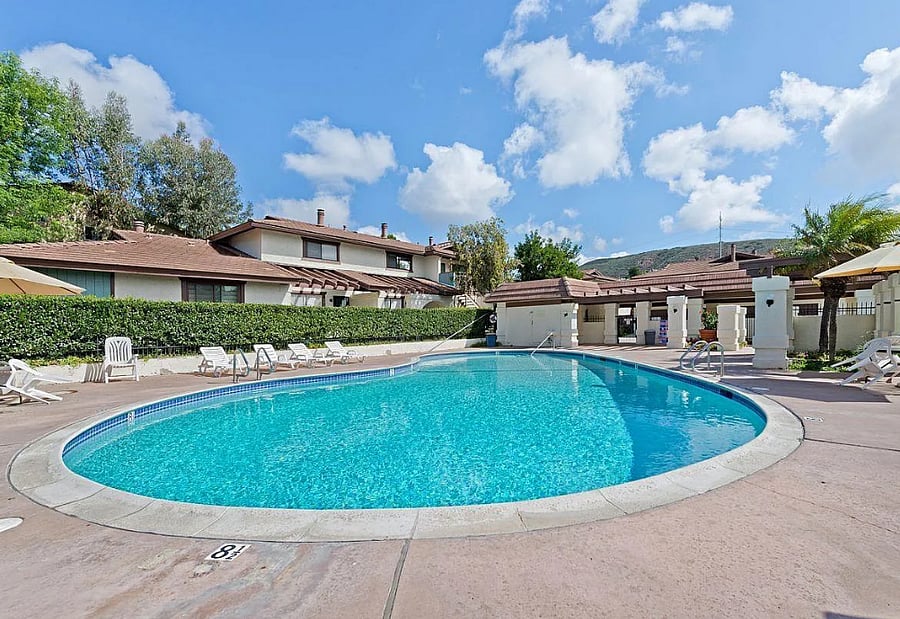 Furnished Finder property 859000_1 photo 9