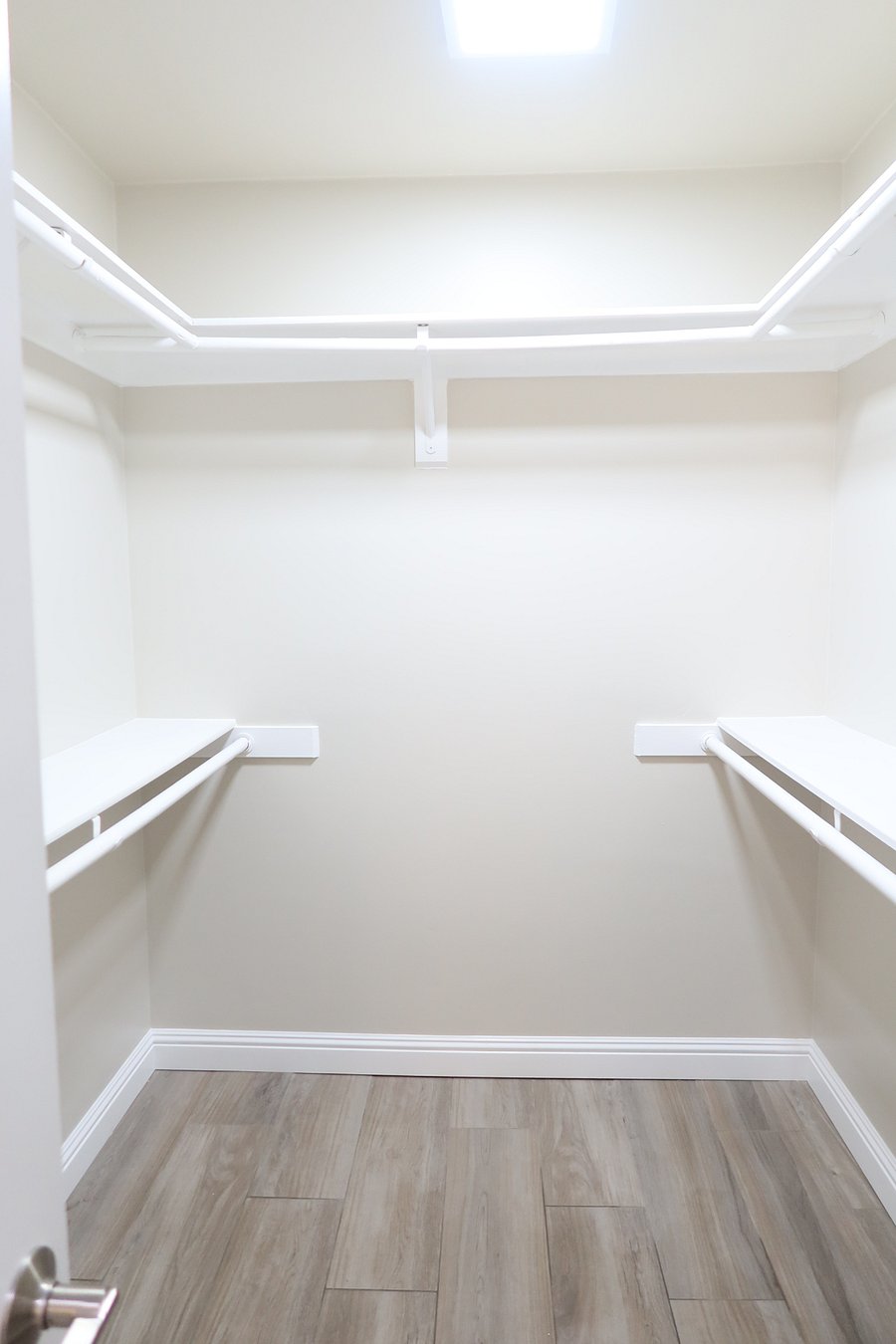 Walkin Closet for primary bedroom