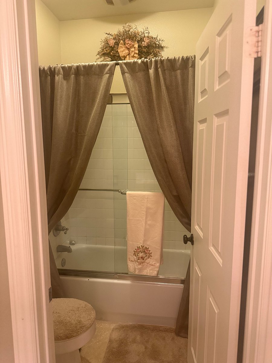 Furnished Finder property 859012_2 photo 6
