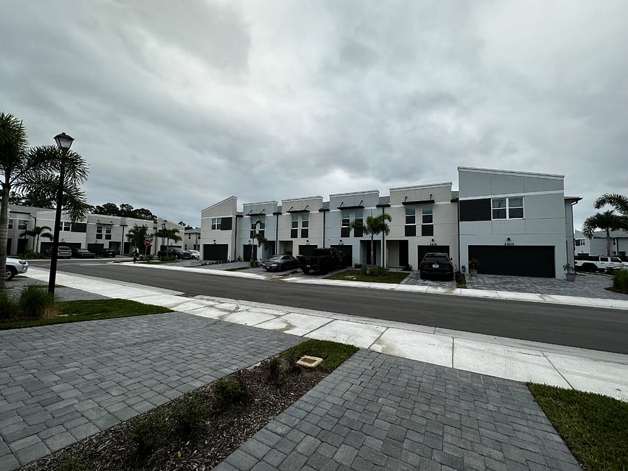 Furnished Finder property 859015_1 photo 2