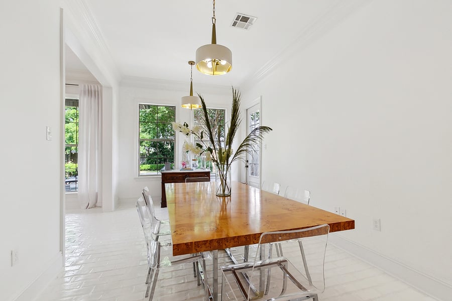 Breakfast area