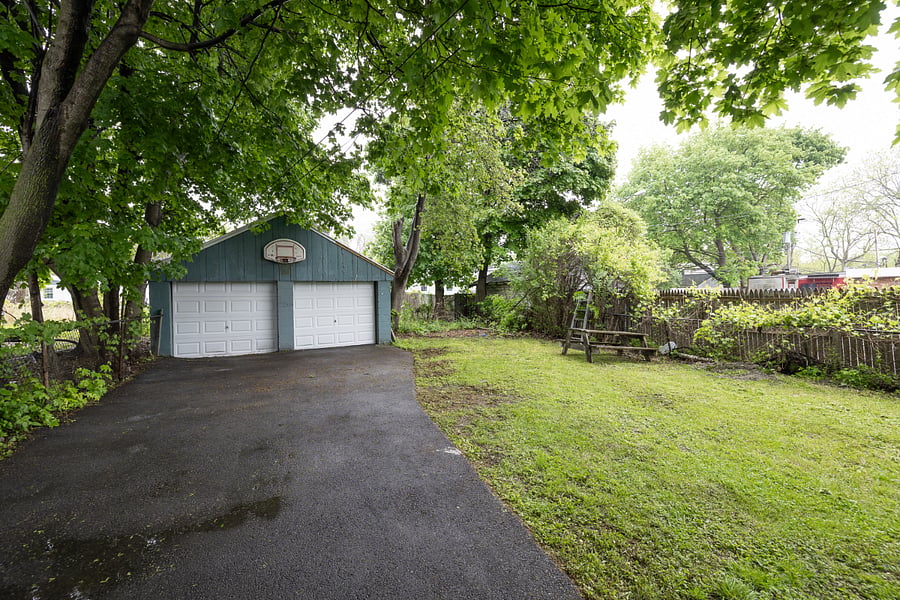 Private Parking/Backyard
