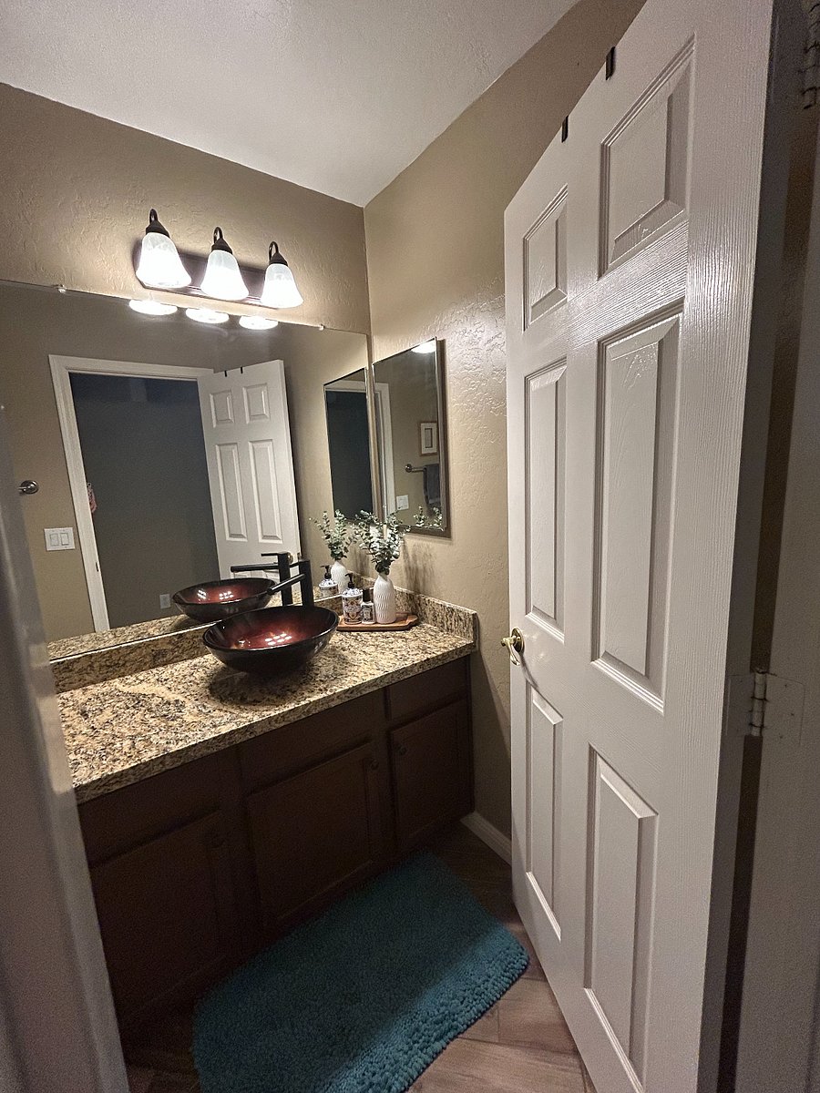 Furnished Finder property 859122_1 photo 30