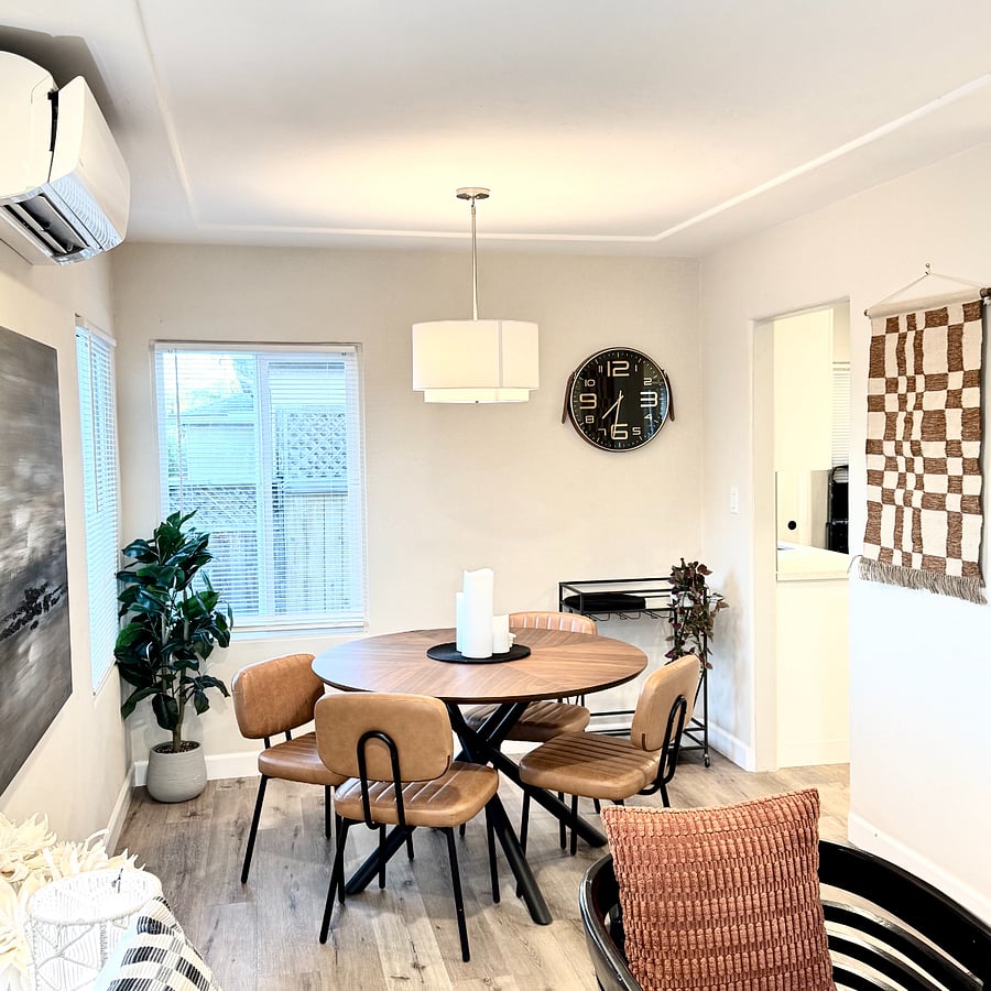 Dining Room, 4 chairs