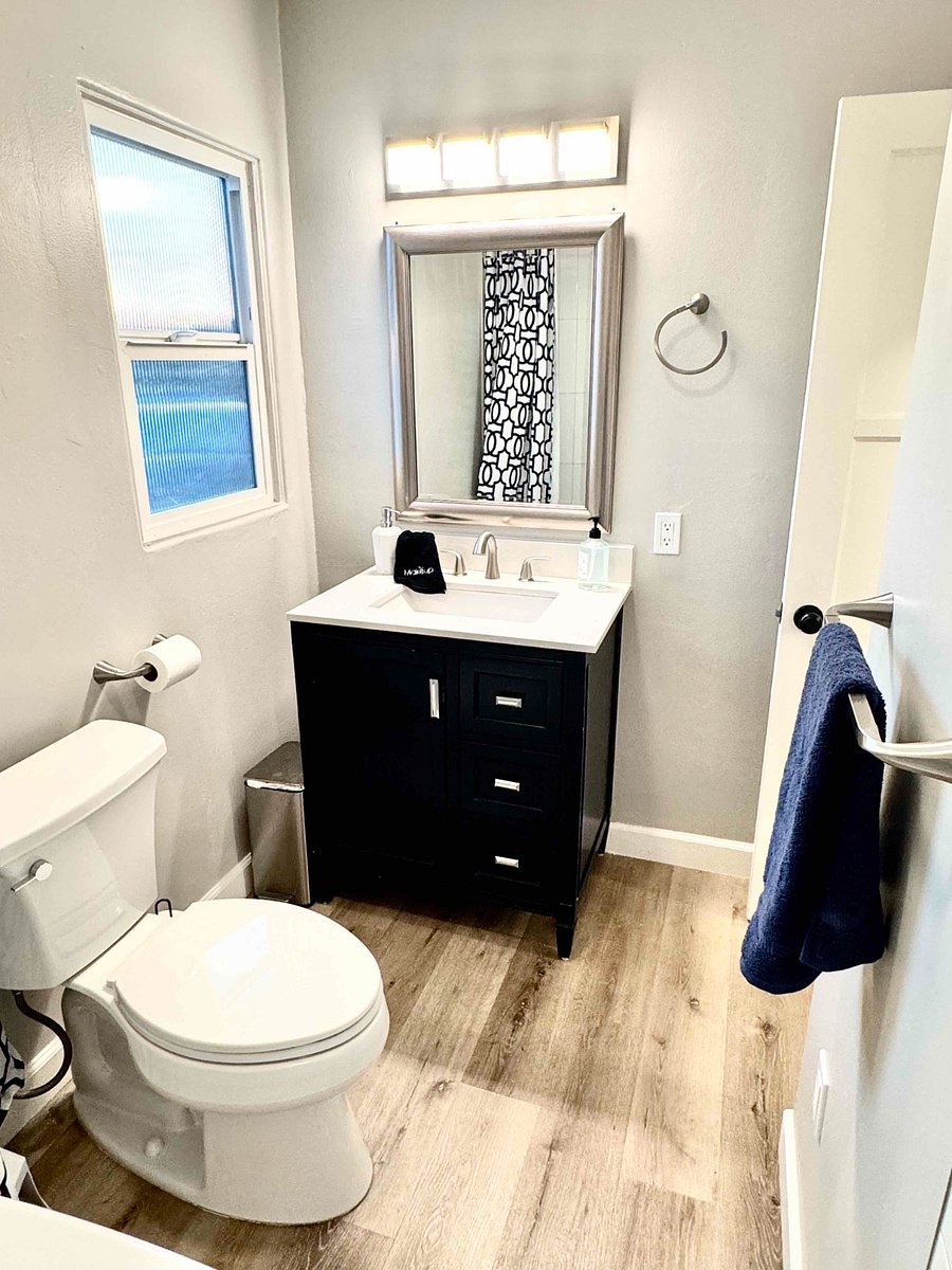 4pc bathroom
