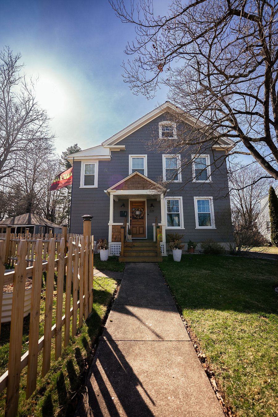 Charming, historic 2-family home in a quiet suburb of Middletown, CT