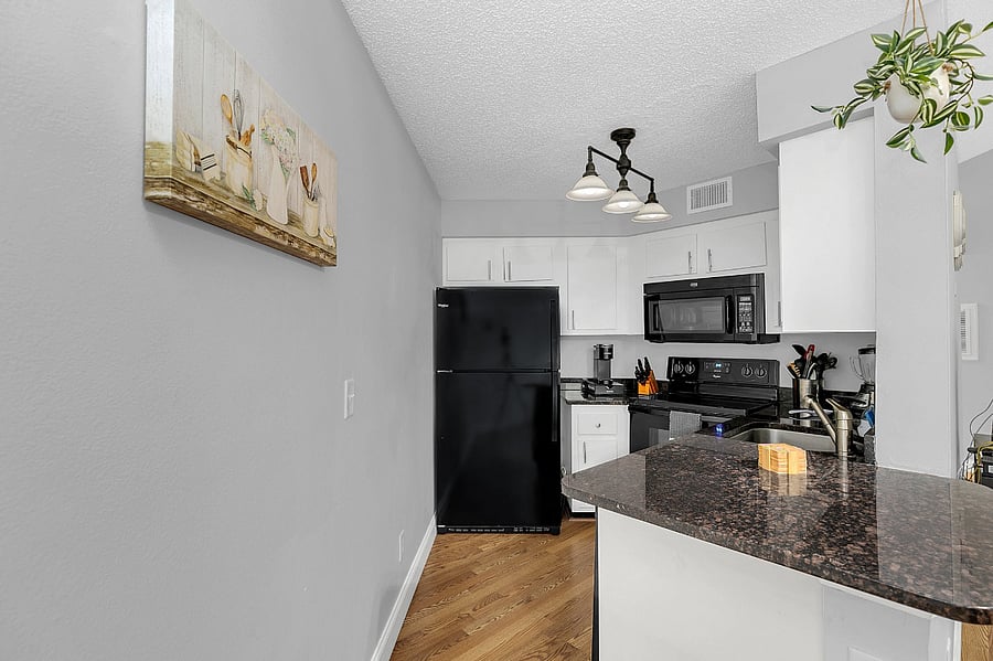Furnished Finder property 859282_1 photo 9
