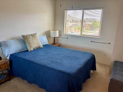 Queen Bedded Guestroom