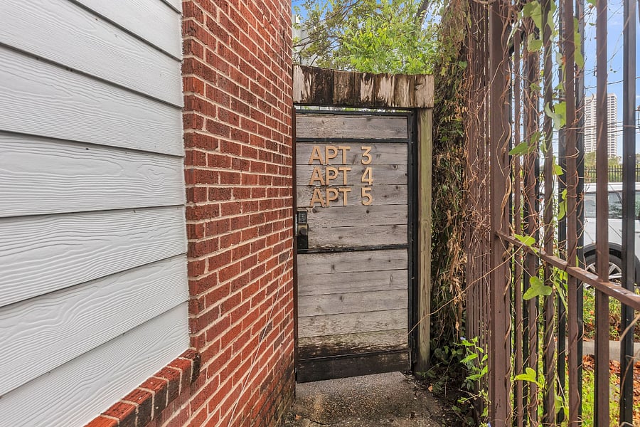 entrance to access the 3 unit. secured and private